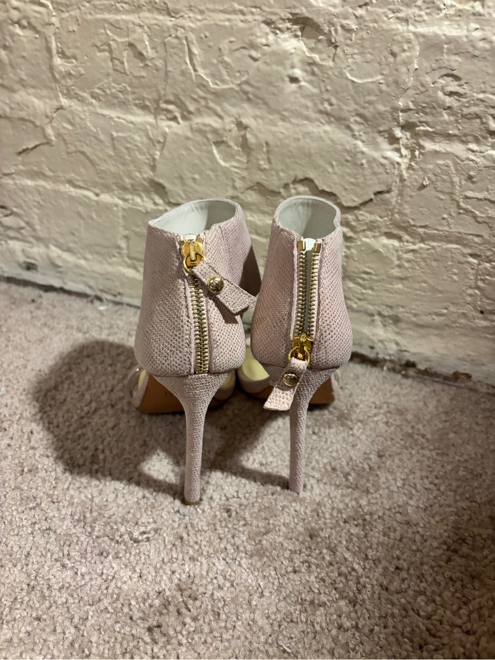 Stuart Weitzman Nude Ankle Strap Heels Size 6 Blush Pumps - Picture 3 of 5